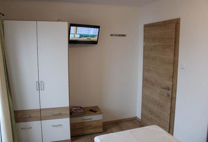 ホテル Forellenstube