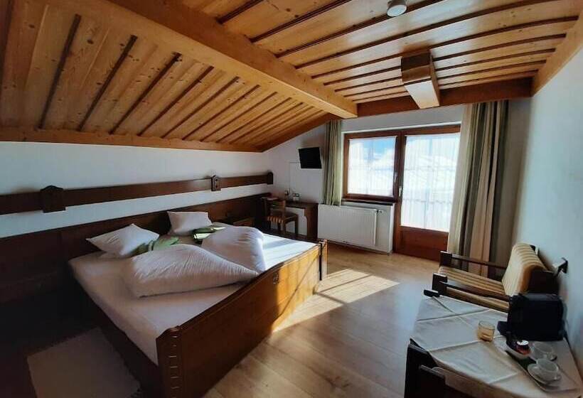 ホテル Forellenstube