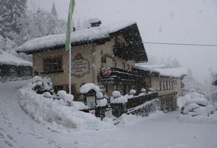 ホテル Forellenstube