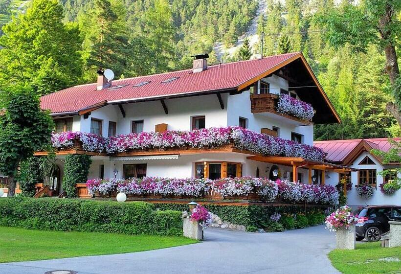 ホテル Gästehaus Almrausch, Ferienanlage Mit Pool