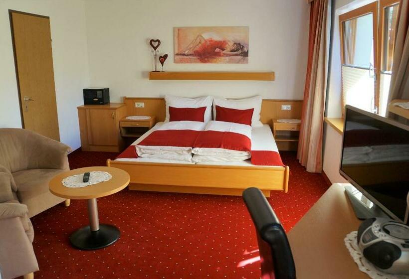 ホテル Gästehaus Almrausch, Ferienanlage Mit Pool