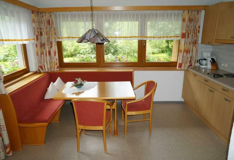 ホテル Gästehaus Almrausch, Ferienanlage Mit Pool