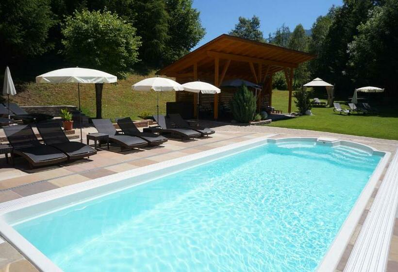 ホテル Gästehaus Almrausch, Ferienanlage Mit Pool