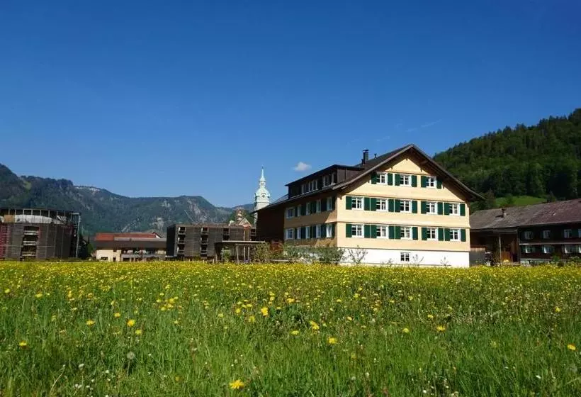 ホテル Gästehaus Appartements Egender