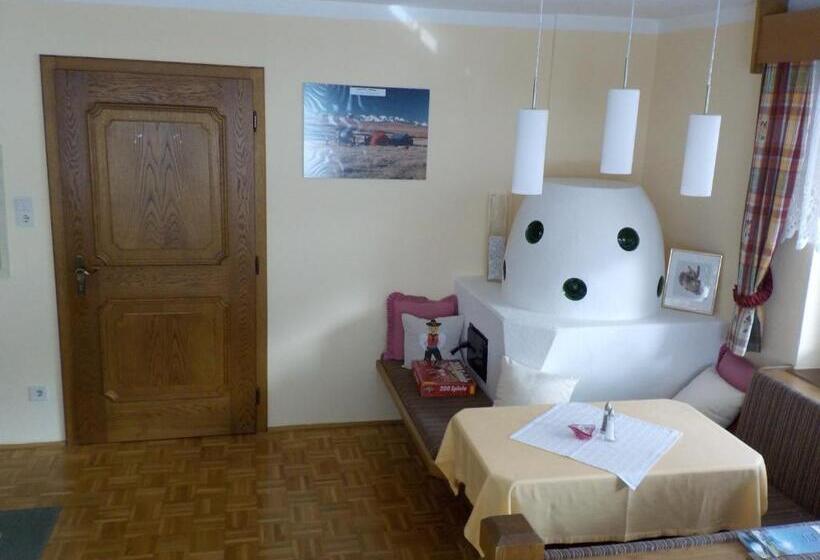 בית מלון כפרי Gästehaus Kuen