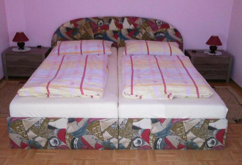 בית מלון כפרי Gästehaus Maria