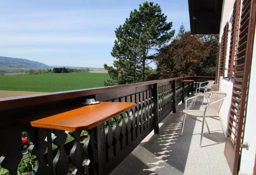 Hotelli Haus Sundl   Privatzimmer
