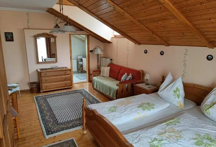 Hotelli Haus Sundl   Privatzimmer