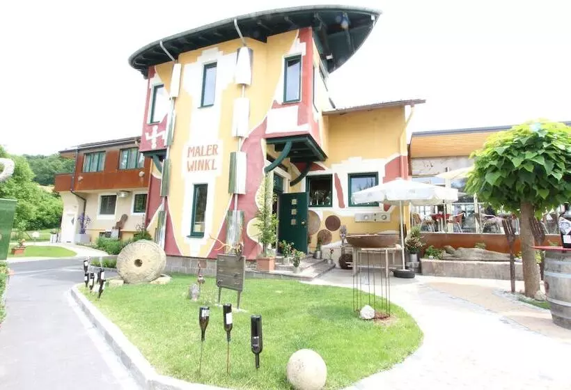 ホテル Malerwinkl Restaurant + Kunst
