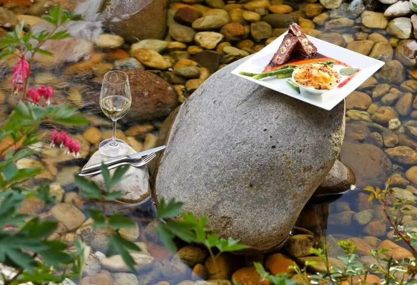 ホテル Malerwinkl Restaurant + Kunst