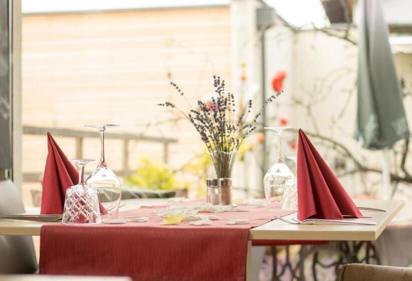 Отель Malerwinkl Restaurant + Kunst