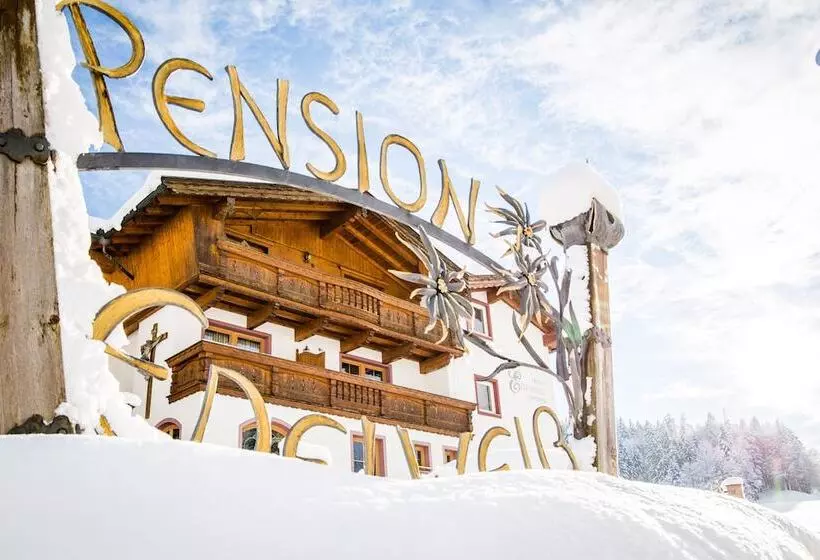 Hotelli Pension Edelweiss
