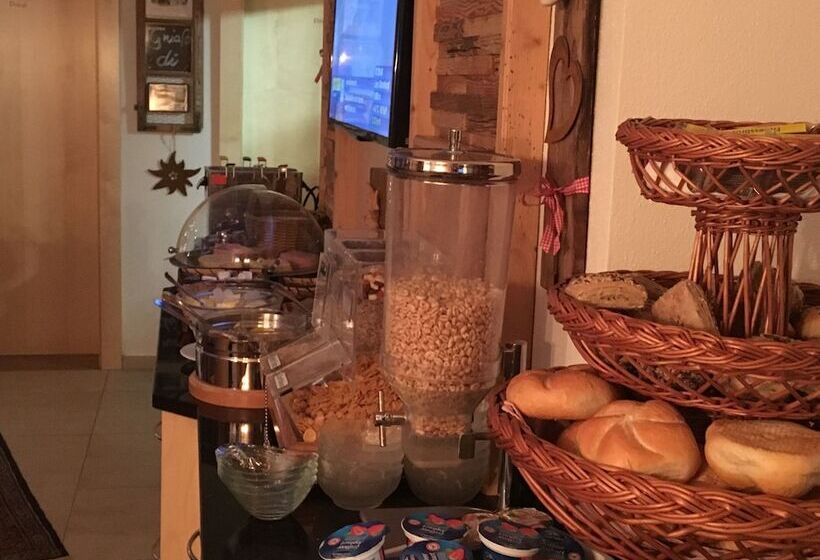 호텔 Pension Edelweiss