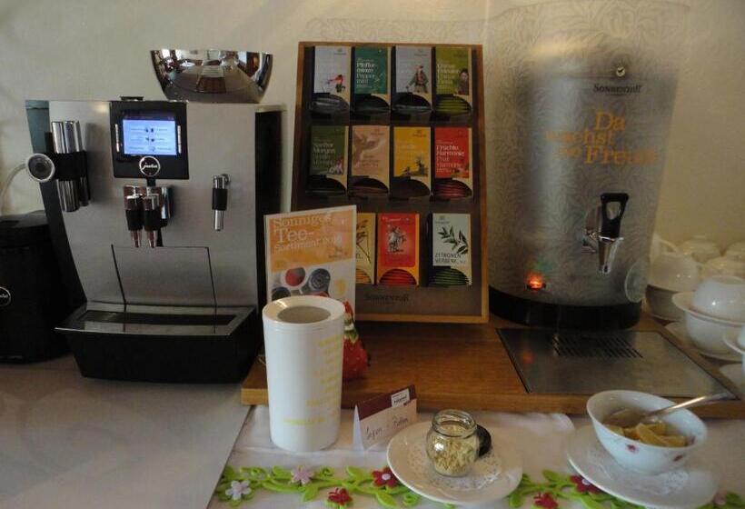 酒店 Schloss Lerchenhof