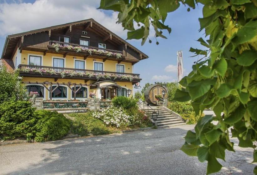 Hotelli Schnaitl Braugasthof  Garni B&b