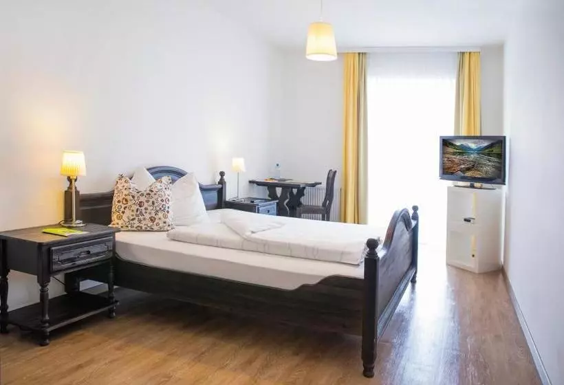 Hotelli Schnaitl Braugasthof  Garni B&b