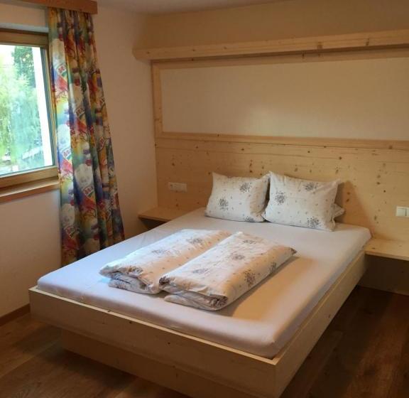 פנסיון Alpenrose Apart