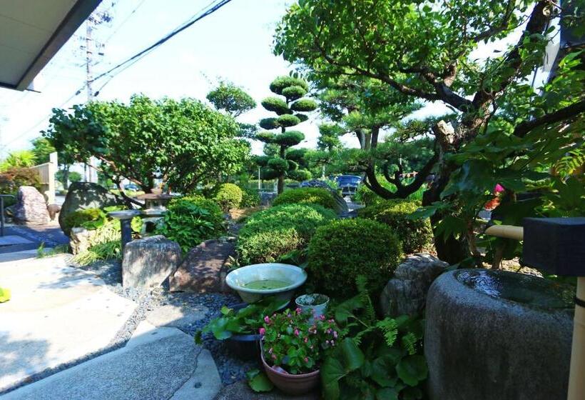 日本料理旅館いすゞ