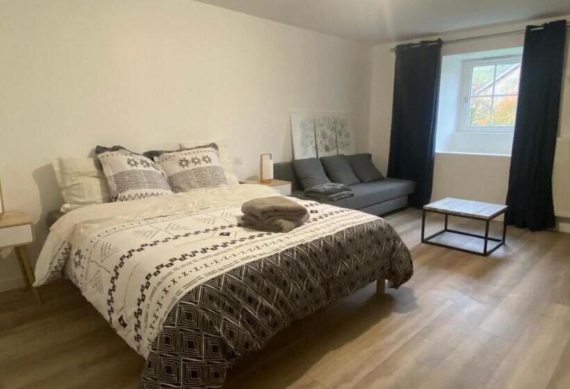 تختخواب و صبحانه Chez Odette Chambre Saule Pleureur