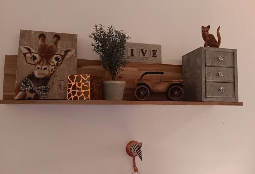 تختخواب و صبحانه Downtown Abbey @ Dodd