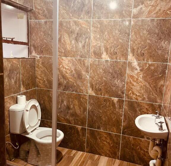 تختخواب و صبحانه Mphatlalatsane Bnb