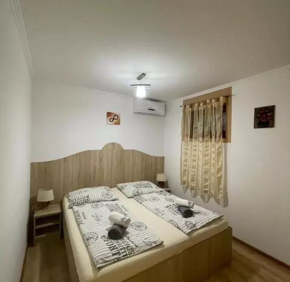 Aamiaismajoitus (B&B) Penzion Dori