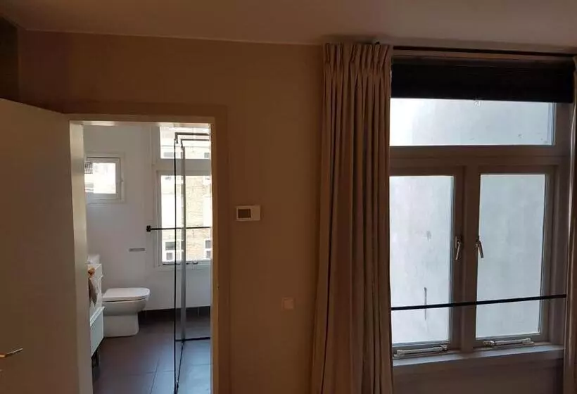 ベッドアンドブレックファースト The Superstay Boutique Guestroom
