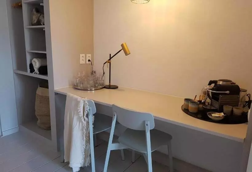 ベッドアンドブレックファースト The Superstay Boutique Guestroom