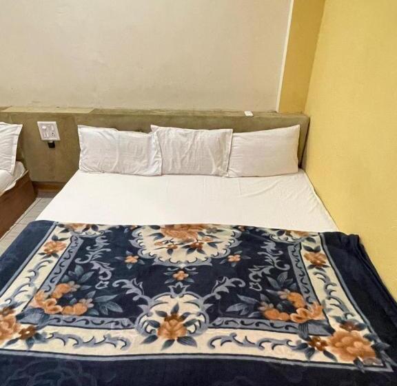 בית מלון כפרי Amritam Inn