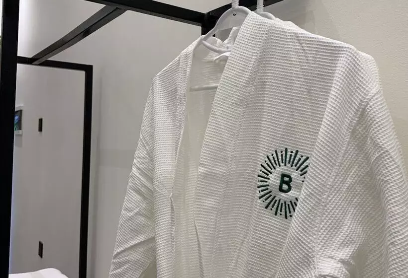 هتل Bahandi