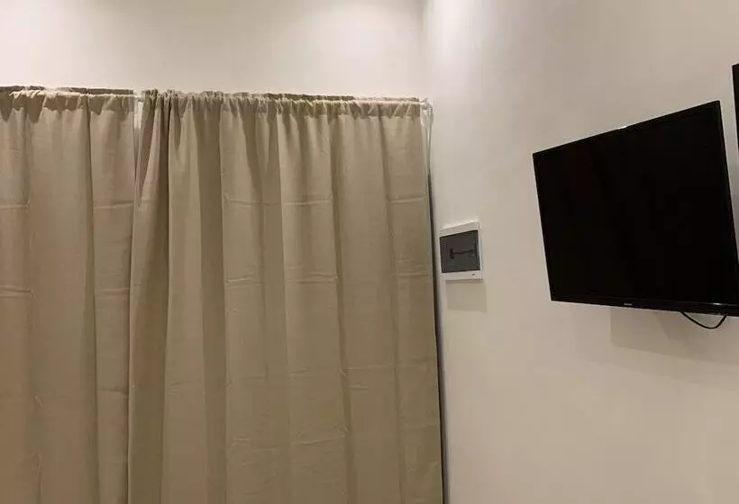 هتل Bahandi