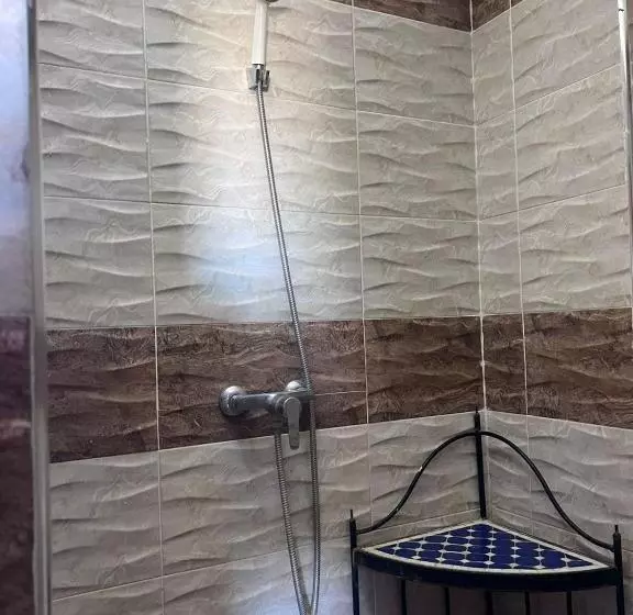 هتل Chez Belhou
