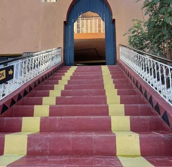 هتل Chez Belhou