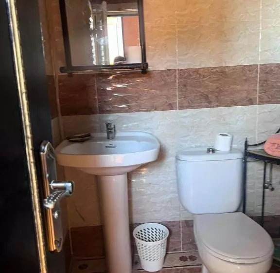 هتل Chez Belhou