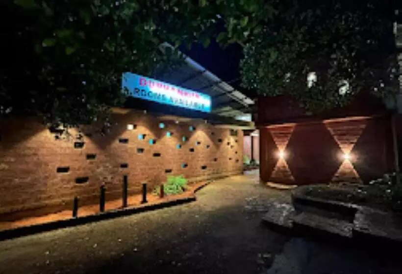 ホテル Durvankur Amboli
