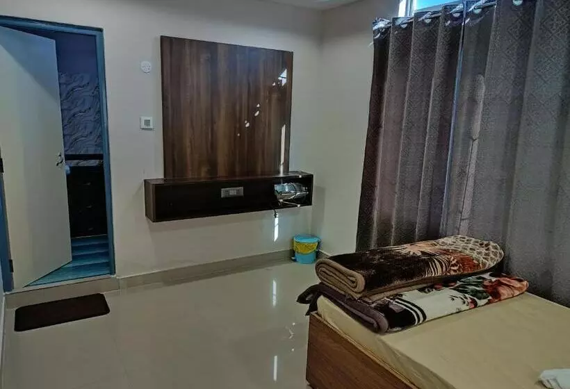 Hotelli Hilsan Residency And