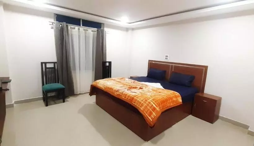 Hotelli Hilsan Residency And