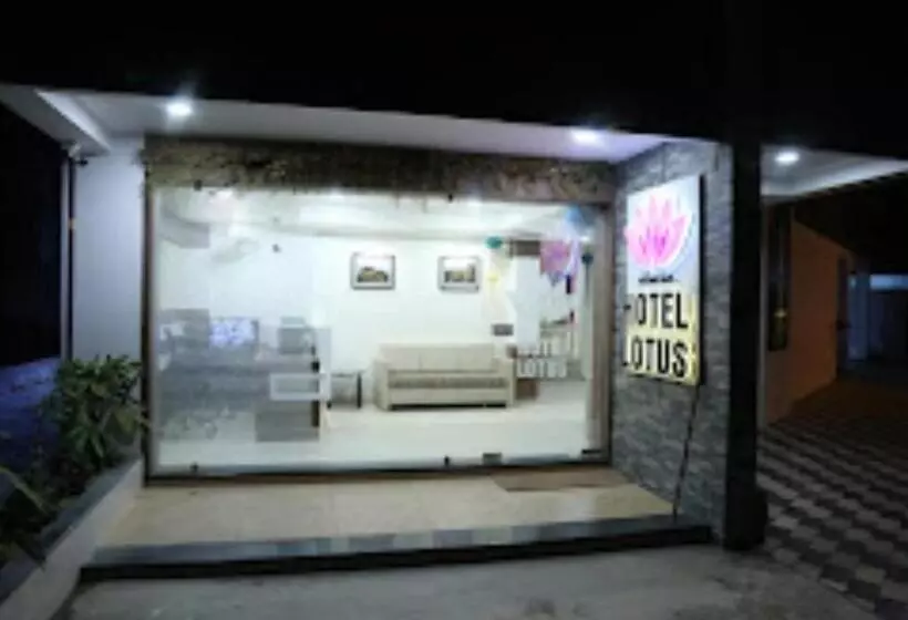 Hotelli Lotus Chandrapur
