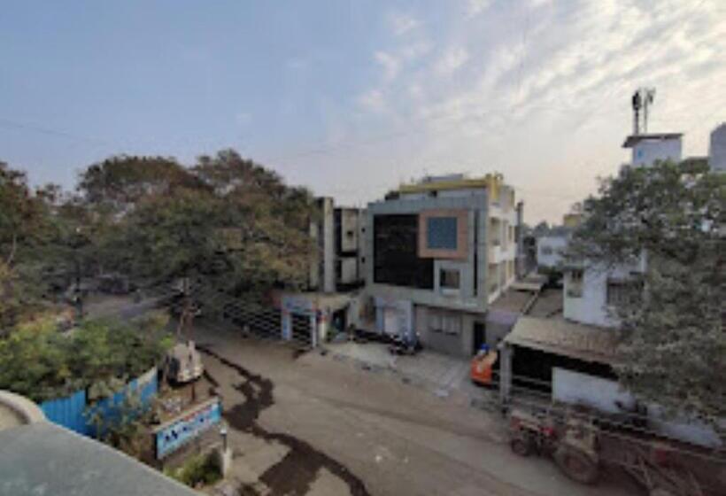 فندق Minerva Jalgaon