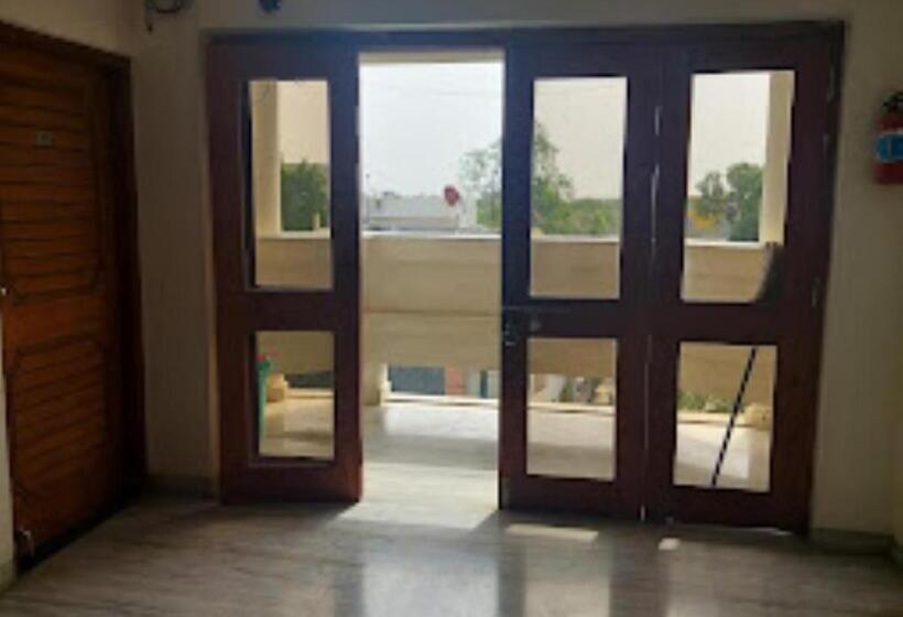 فندق Minerva Jalgaon