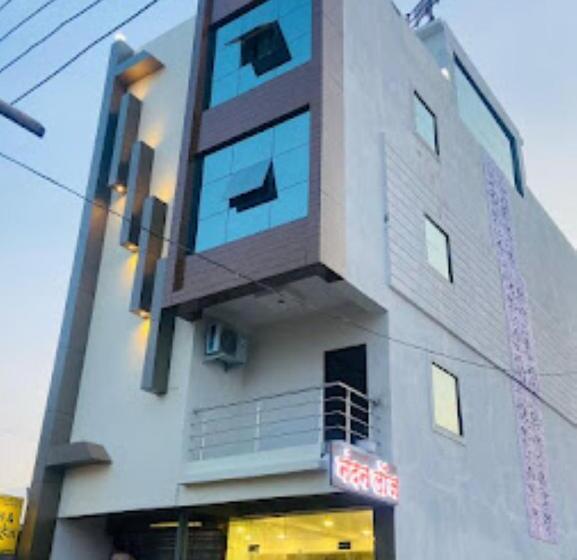 Отель Nandan Lodge, Tuljapur