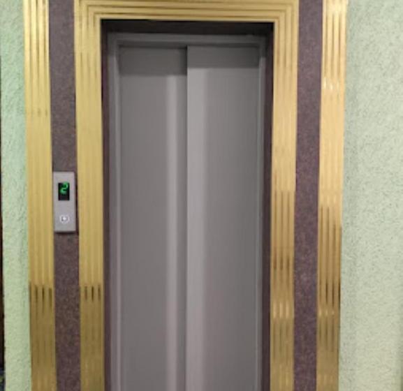 Отель Nandan Lodge, Tuljapur