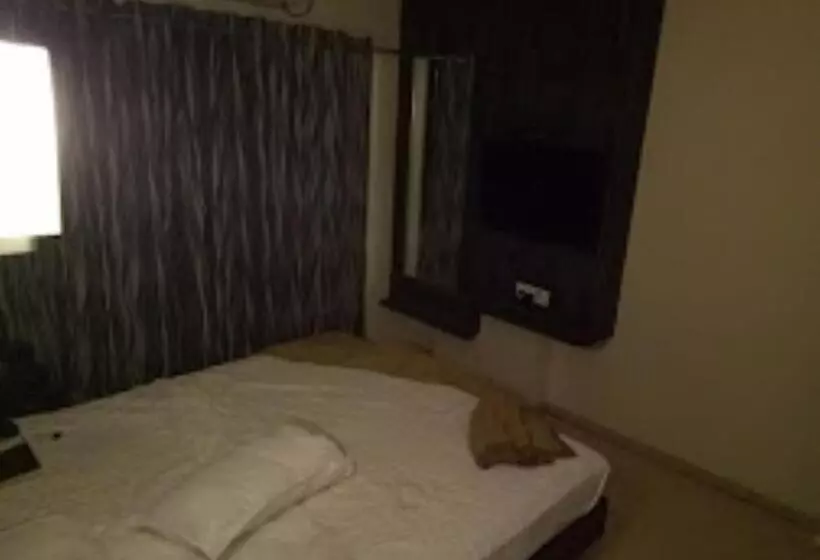 ホテル Pratibha Executive 2 Star Osmanabad