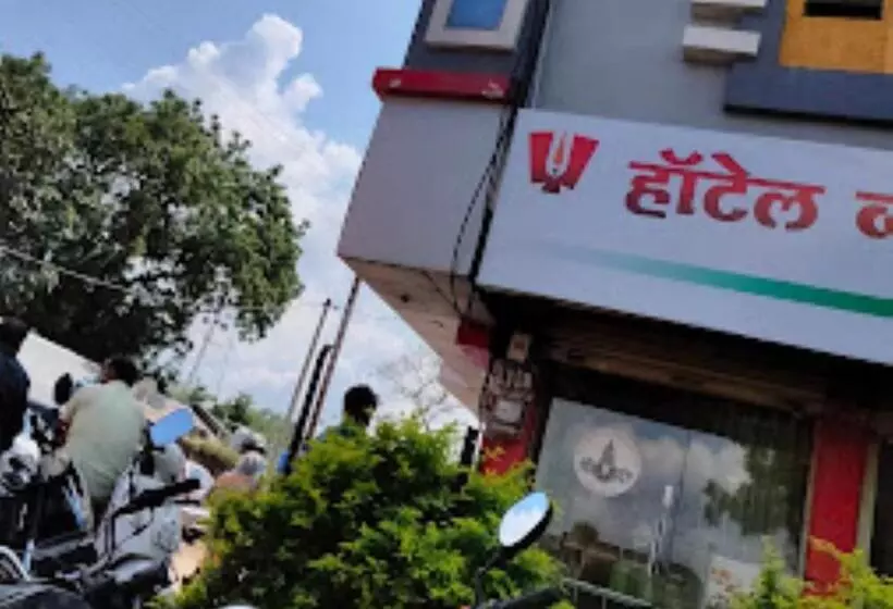 ホテル Vyankatesh Washiim