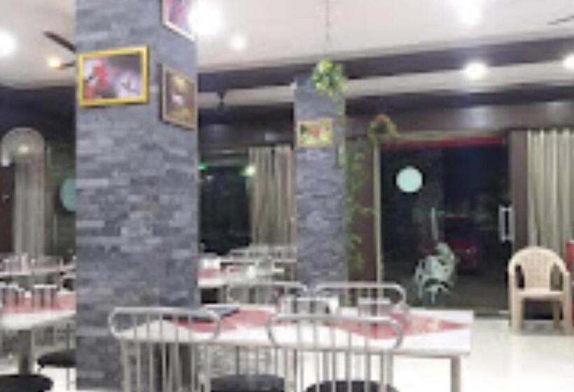 فندق Vyankatesh Washiim