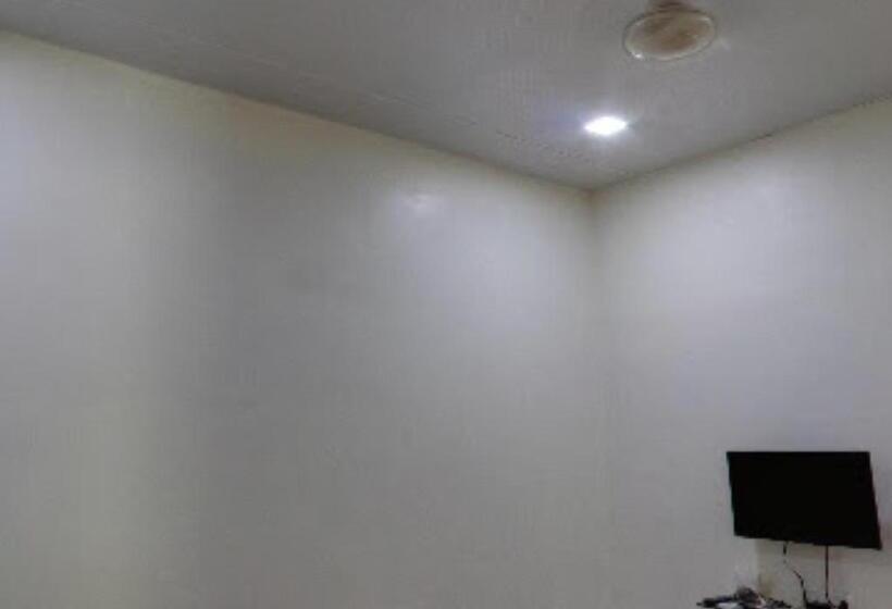 فندق Vyankatesh Washiim