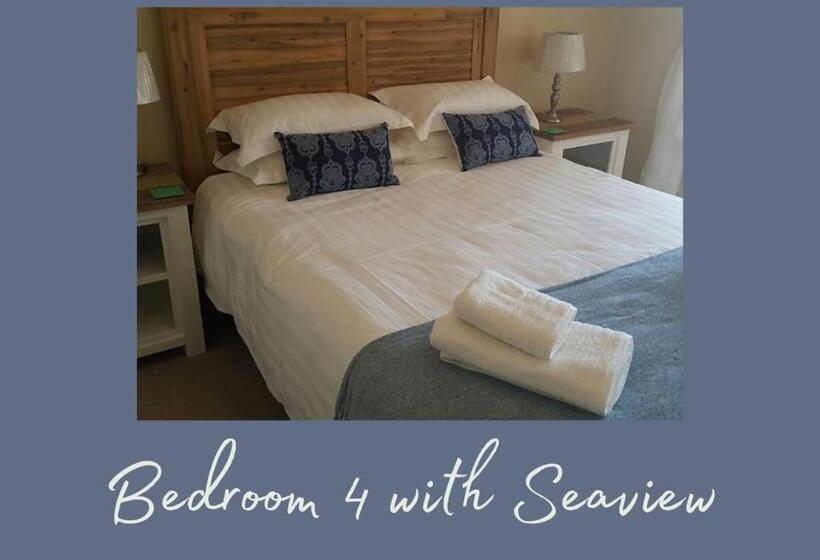 بنسيون Albatross Nest Guesthouse