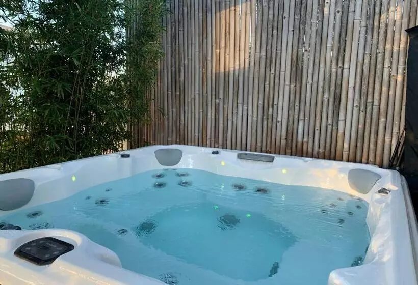 ペンション Entre Baume Et Bulles