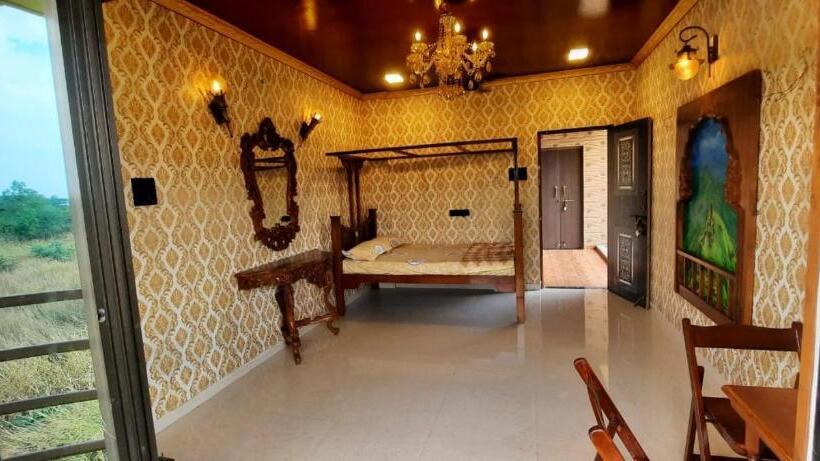 펜션 Gautami Villa