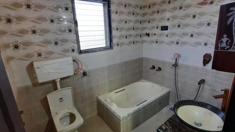 펜션 Gautami Villa